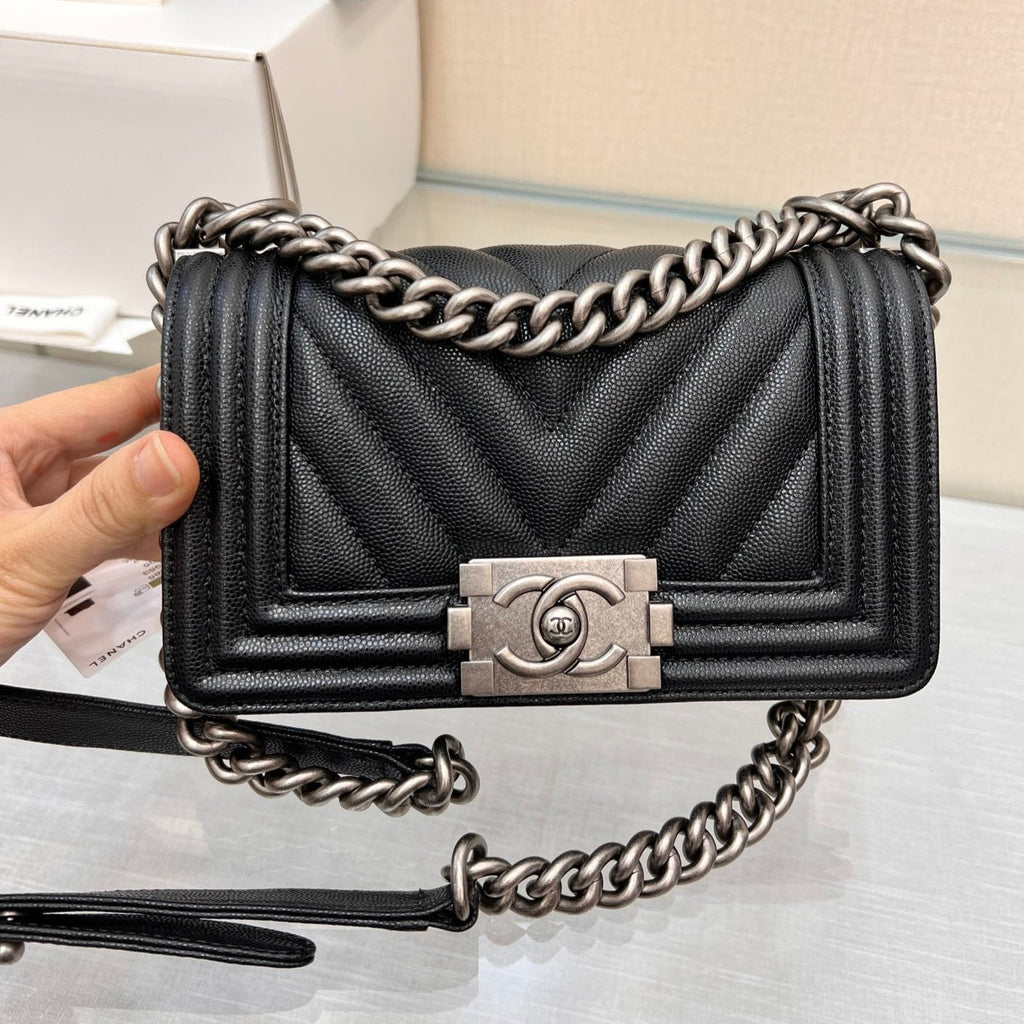 CHANEL BOY BAG SMALL 20 BLACK CHEVRON CAVIAR RUTHENIUM HARDWARE