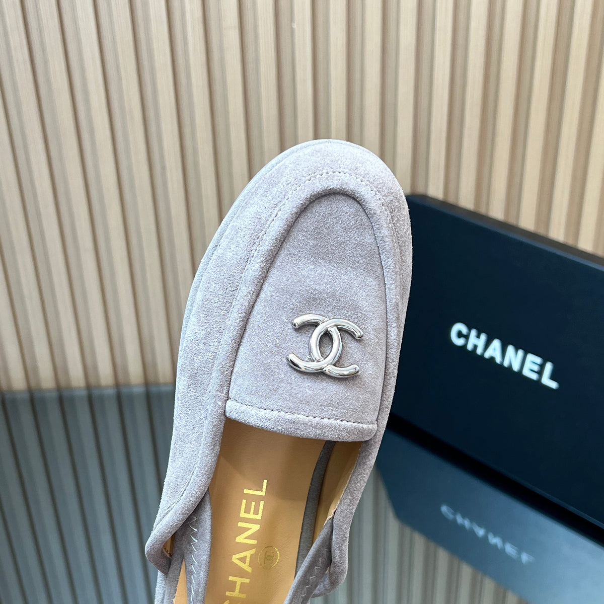 CHANEL 25S BACK STRAP MULE 15MM IN LIGHT GRAY SUEDE SILVER HARDWRE