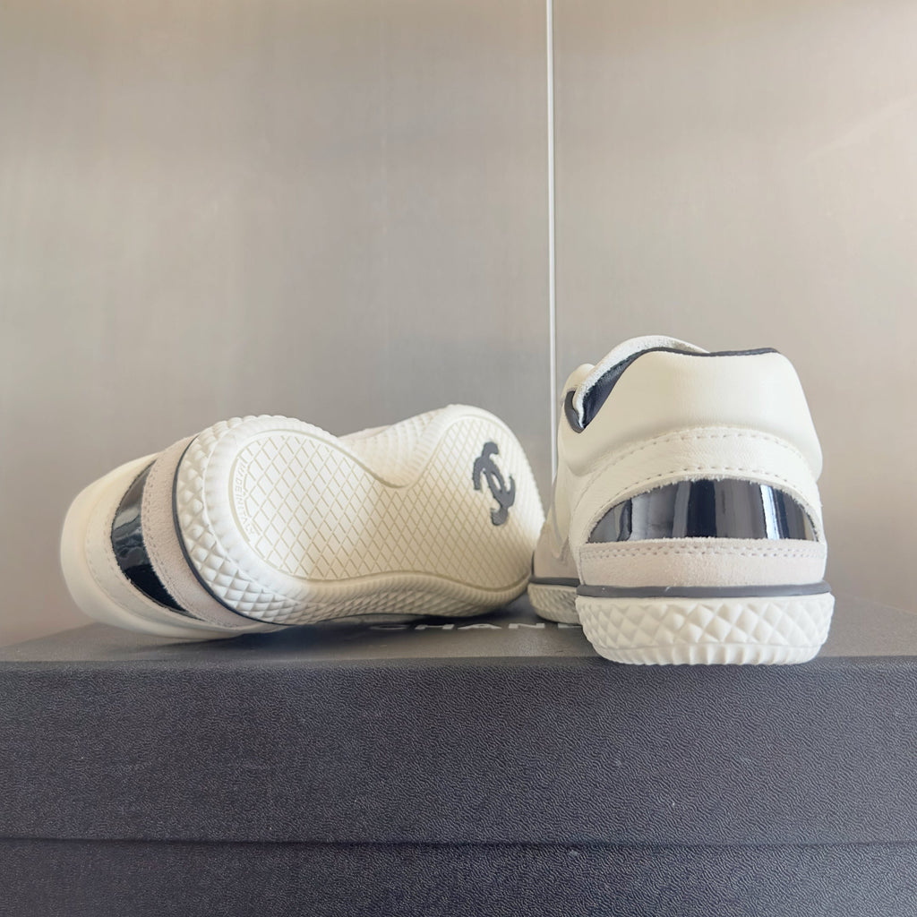 CHANEL 25S SNEAKERS WITH PATENT TOE 20MM IN WHITE CALFSKIN