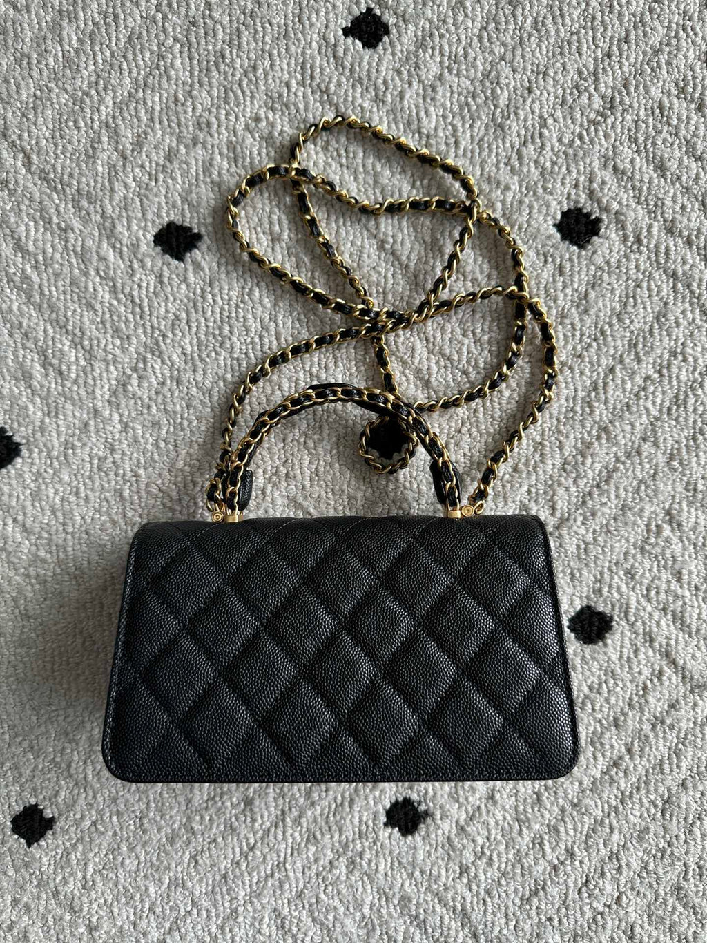 CHANEL 25S CLASSIC WALLET ON CHAIN 19 IN BLACK LAMBSKIN WITH GOLD HARDWARE