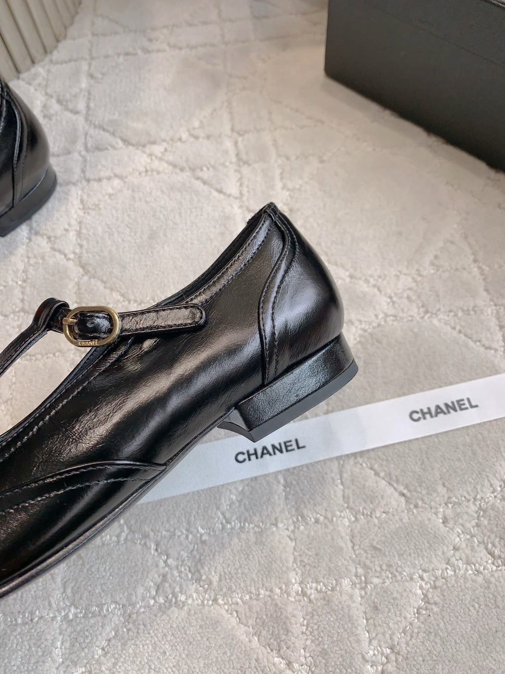 CHANEL 25S MARY JANE IN BLACK FULL CALFSKIN AND CANVAS GOLD HARDWARE