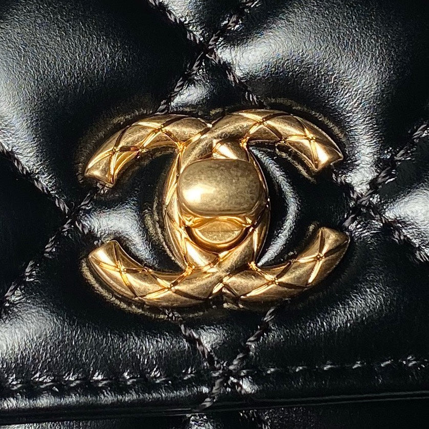 CHANEL 25S CLASSIC COCO HANDLE BAG 19 CM IN BLACK LAMBSKIN WITH GOLD HARDWARE