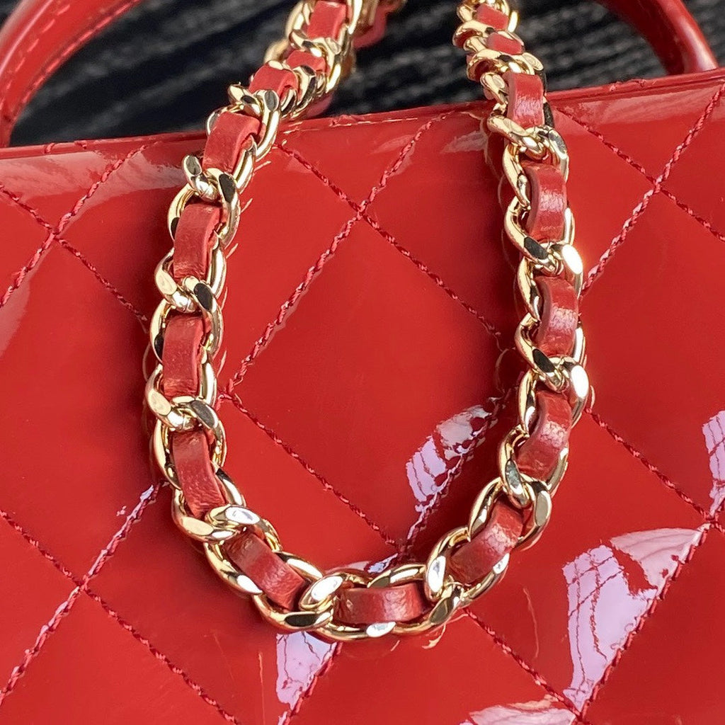 CHANEL 25S VANITY CASE 17 IN DARK RED PATENT CALFSKIN GOLD HARDWARE
