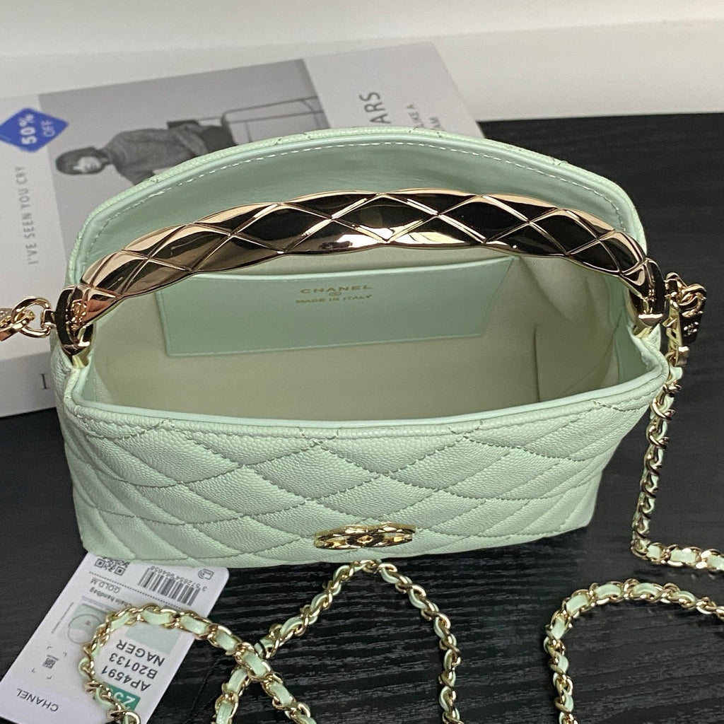 CHANEL 25S COCO CRUSH HANDLE BAG 19 IN LIGHT GREEN CAVIAR LEATHER