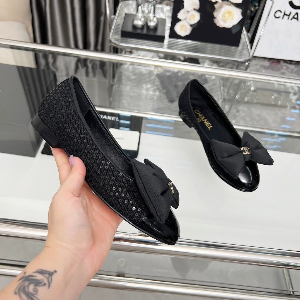 CHANEL 25S ROUND TOE BALLET FLATS WITH A BOW IN SPARKLING BLACK CANVAS