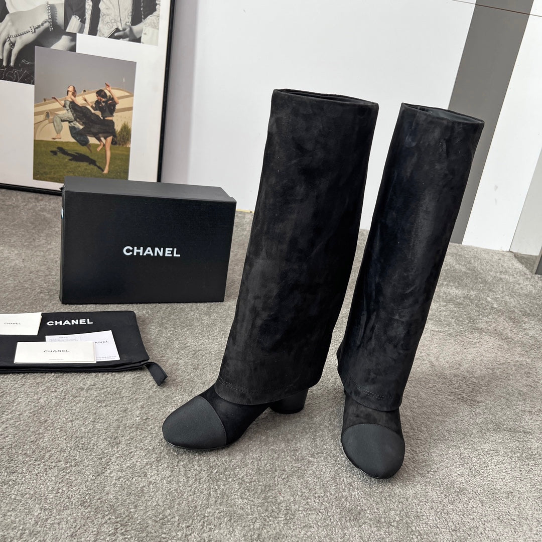 CHANEL 25S HIGH BOOTS 55MM IN BLACK SUEDE AND CANVAS GOLD HARDWRE