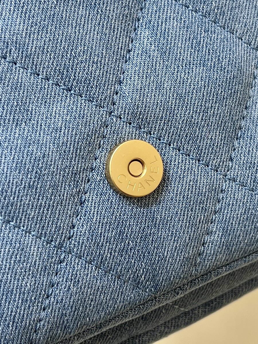 CHANEL 25S LARGE HOBO BAG 35 IN LIGHT BLUE DENIM GOLD HARDWARE
