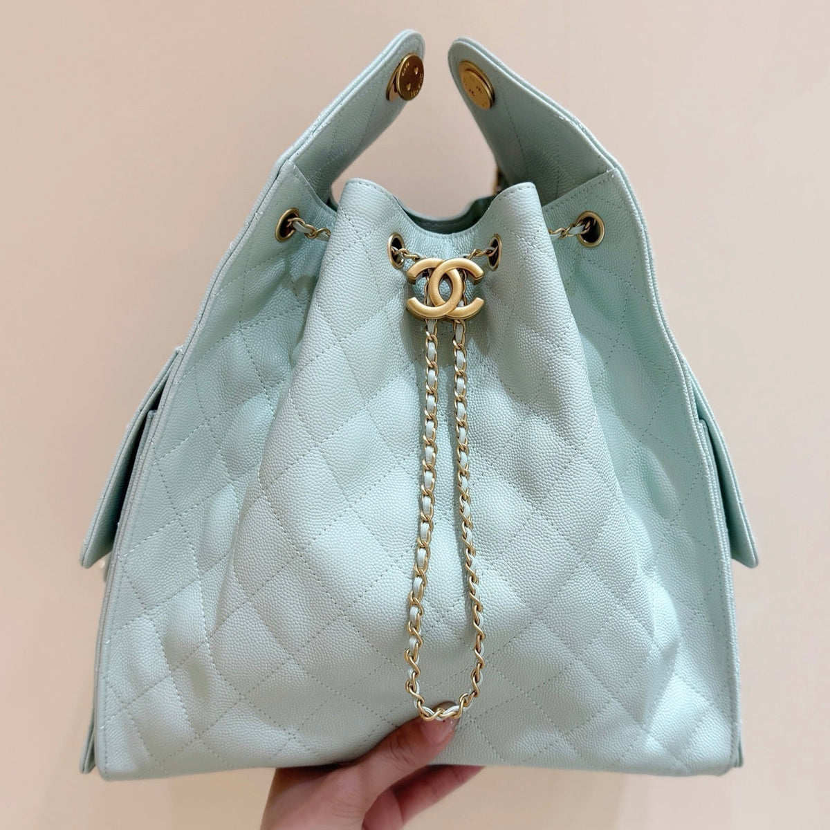 CHANEL 25S HANDBAG IN PALE CYAN 40 GRAINED CALFSKIN GOLD HARDWARE