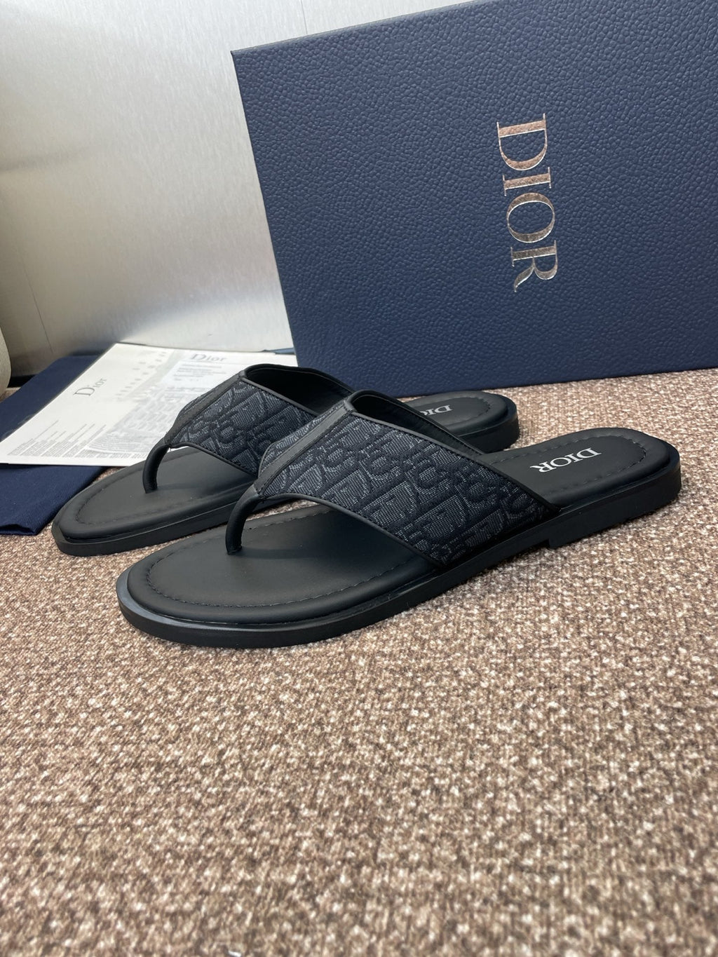DIOR 25S ALIAS THONG SANDAL IN NAVY BLACK CALFSKIN AND CANVAS